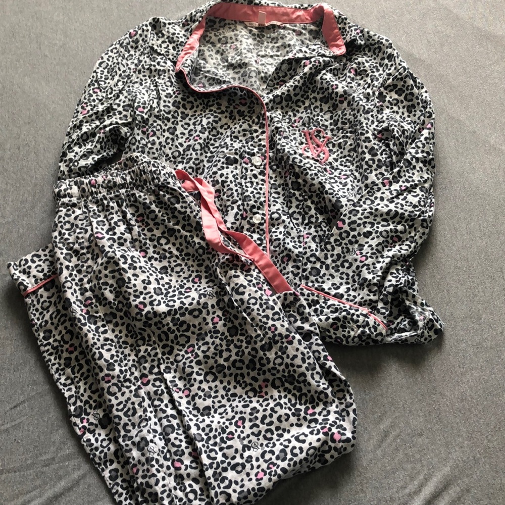 VS Leopard Print PJ Set